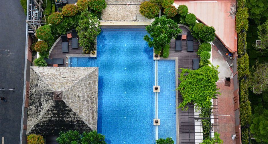 For sale 2 bedrooms condo in Watthana, Bangkok