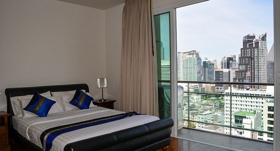 For sale 2 bedrooms condo in Watthana, Bangkok
