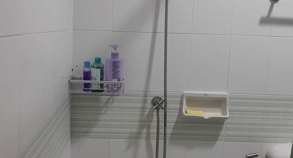 For sale 3 bedrooms townhouse in Bang Khen, Bangkok
