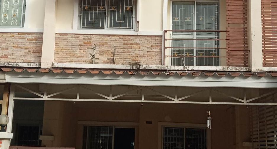 For sale 3 bedrooms townhouse in Bang Khen, Bangkok