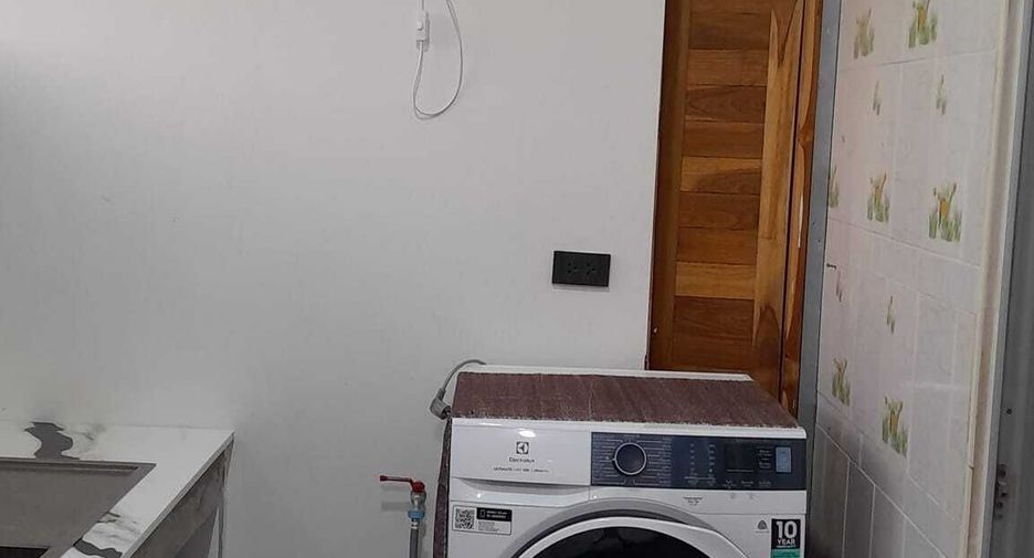 For sale 3 bedrooms townhouse in Bang Khen, Bangkok