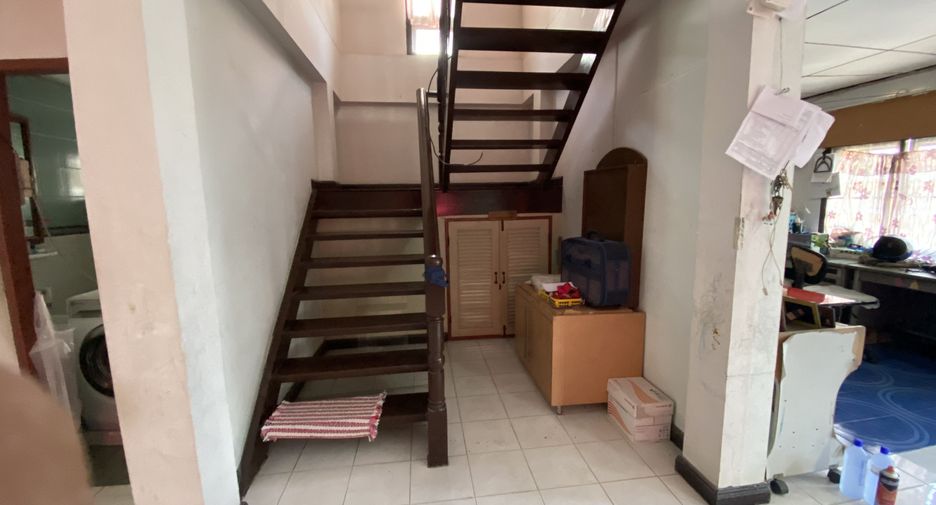 Haus zum Kauf mit 3 Zimmer in Min Buri, Bangkok