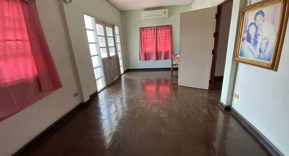 Haus zum Kauf mit 3 Zimmer in Min Buri, Bangkok