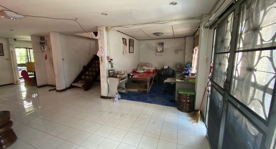 Haus zum Kauf mit 3 Zimmer in Min Buri, Bangkok