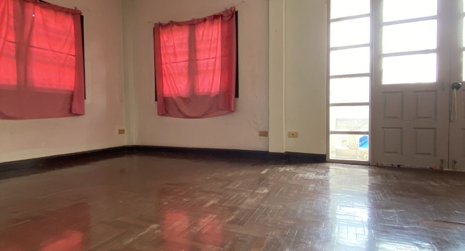 Haus zum Kauf mit 3 Zimmer in Min Buri, Bangkok