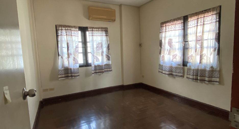 Haus zum Kauf mit 3 Zimmer in Min Buri, Bangkok