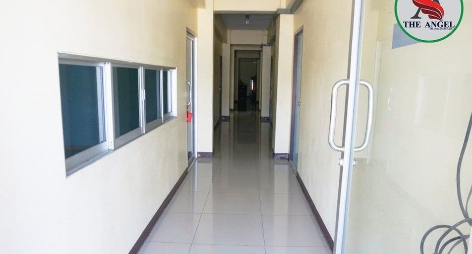 À vendre 7 chambres appartement à Bang Sao Thong, Samut Prakan