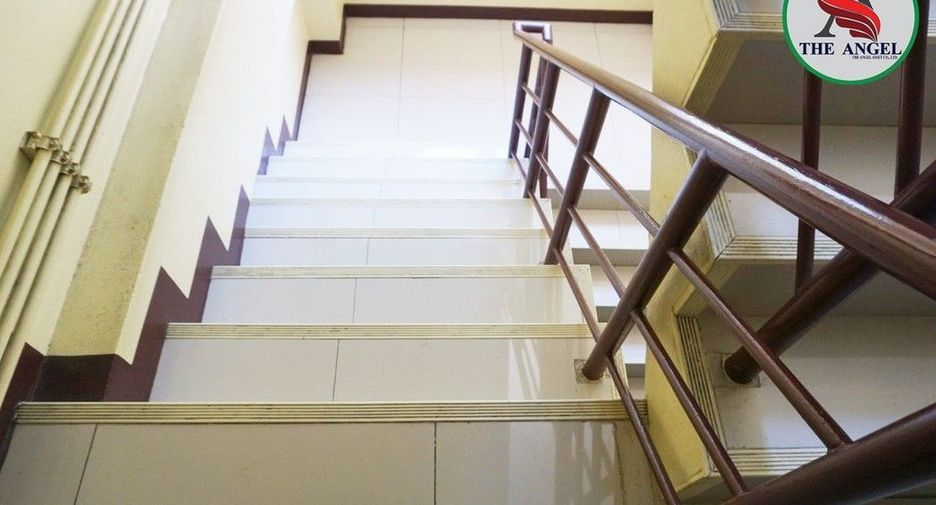 À vendre 7 chambres appartement à Bang Sao Thong, Samut Prakan
