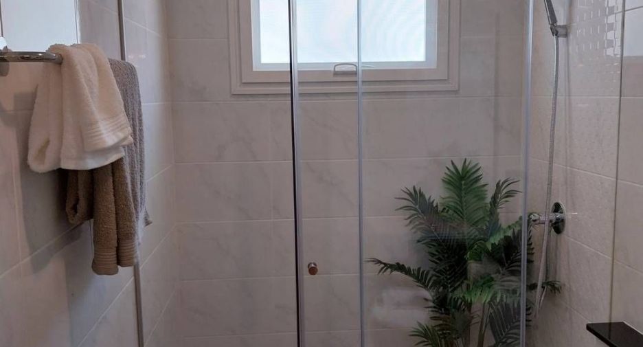 For sale 4 ベッドルーム house in Bang Phli, Samut Prakan