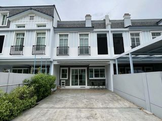 For rent 3 bedrooms townhouse in Prawet, Bangkok