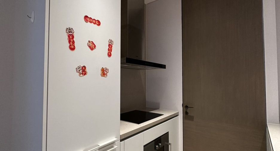 For rent 2 bedrooms condo in Khlong San, Bangkok