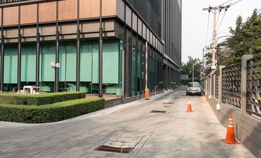 For sale retail Space in Din Daeng, Bangkok