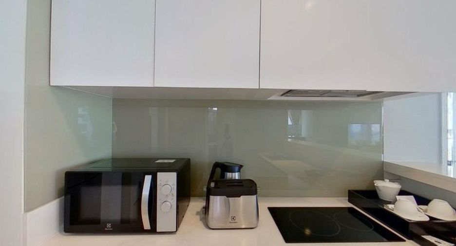 For rent 1 bed apartment in Pathum Wan, Bangkok