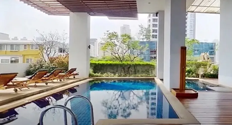 À louer 2 chambres condo à Watthana, Bangkok