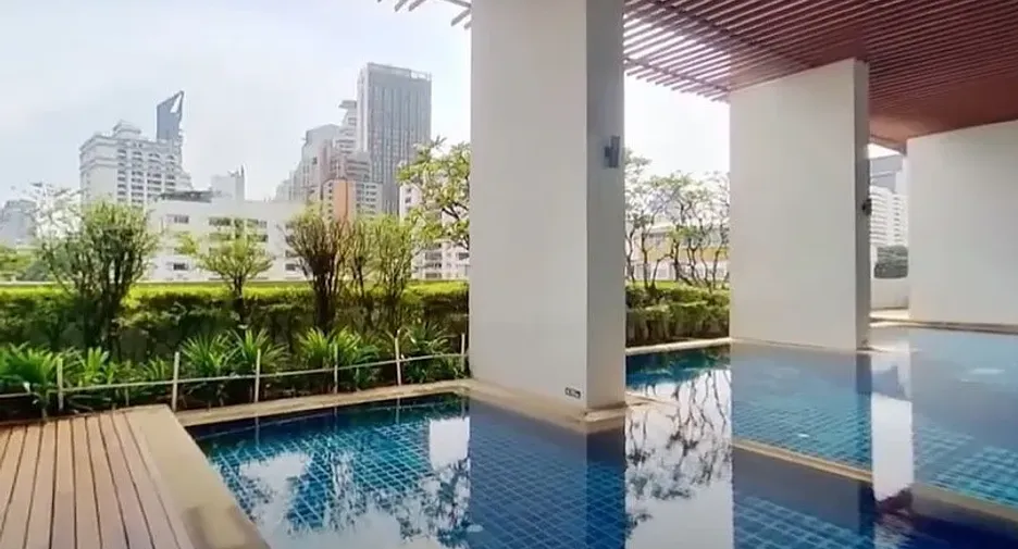 À louer 2 chambres condo à Watthana, Bangkok