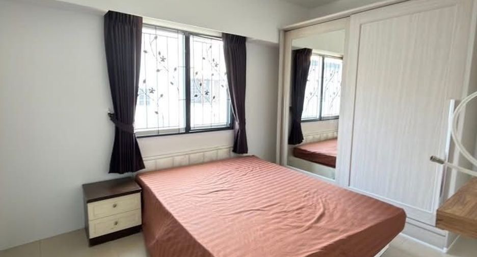 Reihenhaus zur Miete mit 3 Zimmer in Suan Luang, Bangkok