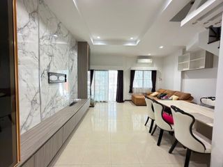 Reihenhaus zur Miete mit 3 Zimmer in Suan Luang, Bangkok