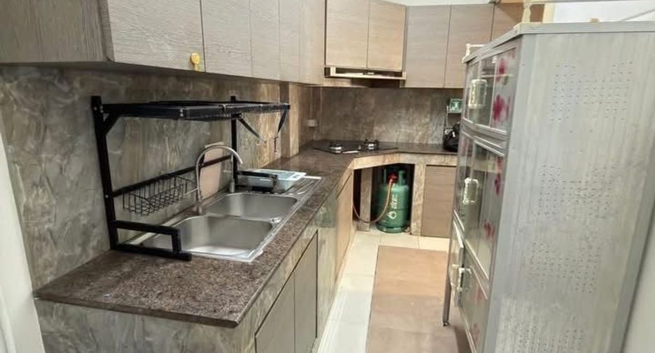 Reihenhaus zur Miete mit 3 Zimmer in Suan Luang, Bangkok