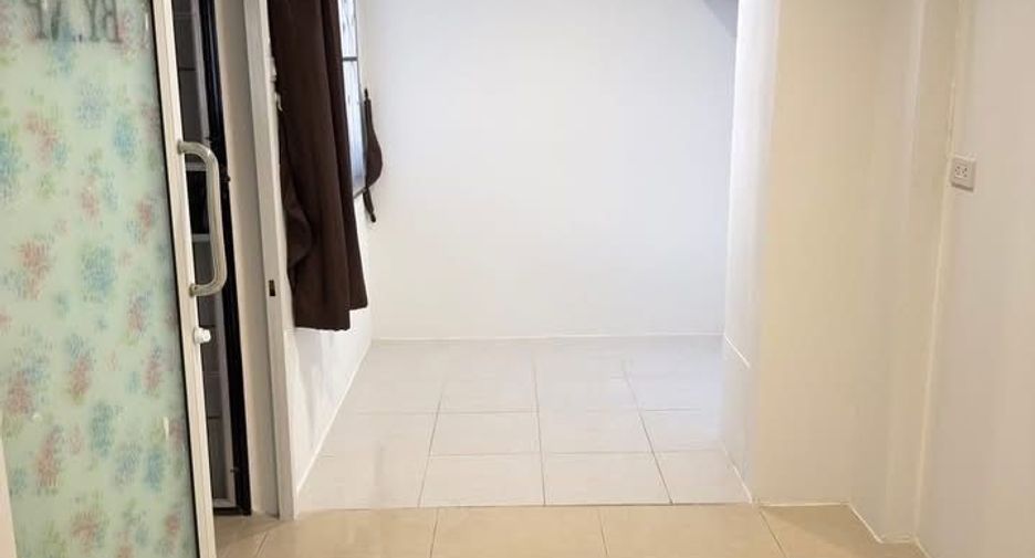 Reihenhaus zur Miete mit 3 Zimmer in Suan Luang, Bangkok