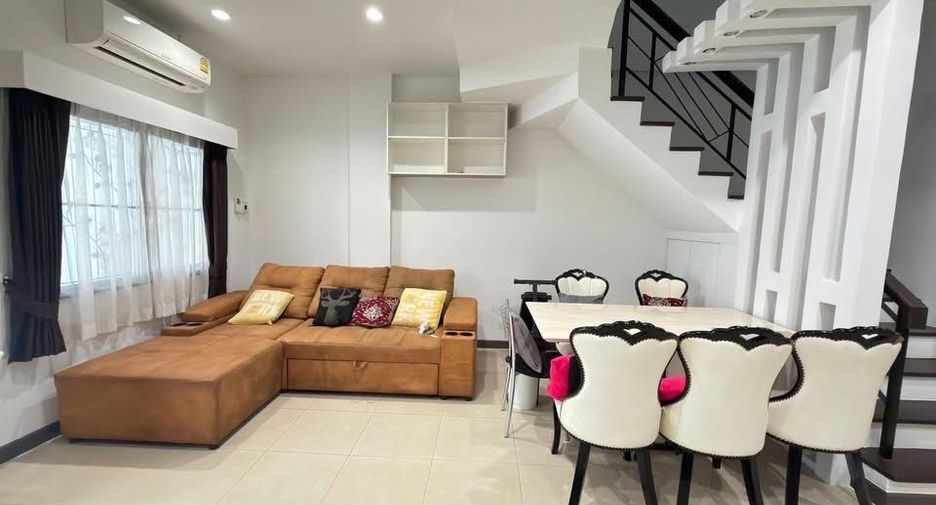 Reihenhaus zur Miete mit 3 Zimmer in Suan Luang, Bangkok
