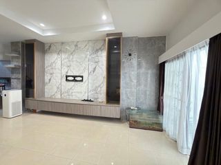 Reihenhaus zur Miete mit 3 Zimmer in Suan Luang, Bangkok