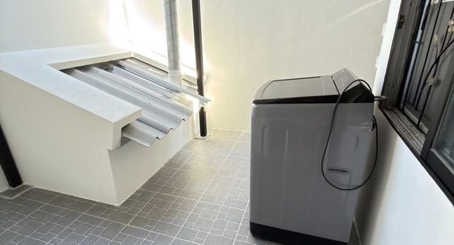 Reihenhaus zur Miete mit 3 Zimmer in Suan Luang, Bangkok