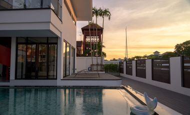 For sale 8 bedrooms villa in Sattahip, Chonburi