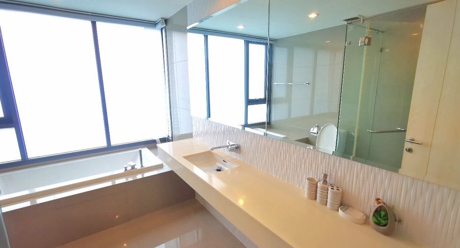 For rent 2 ベッドルーム condo in Khlong Toei, Bangkok