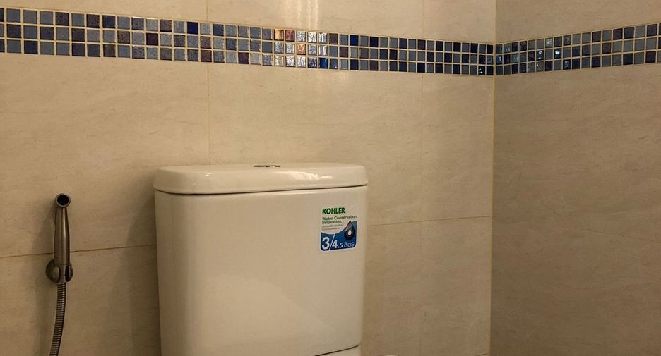 For rent 1 bed condo in Huai Khwang, Bangkok