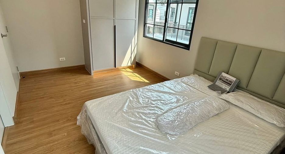 For sale and for rent 4 bedrooms house in Bang Phli, Samut Prakan