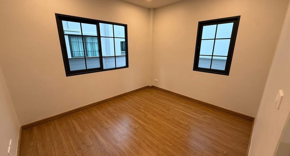 For sale and for rent 4 bedrooms house in Bang Phli, Samut Prakan