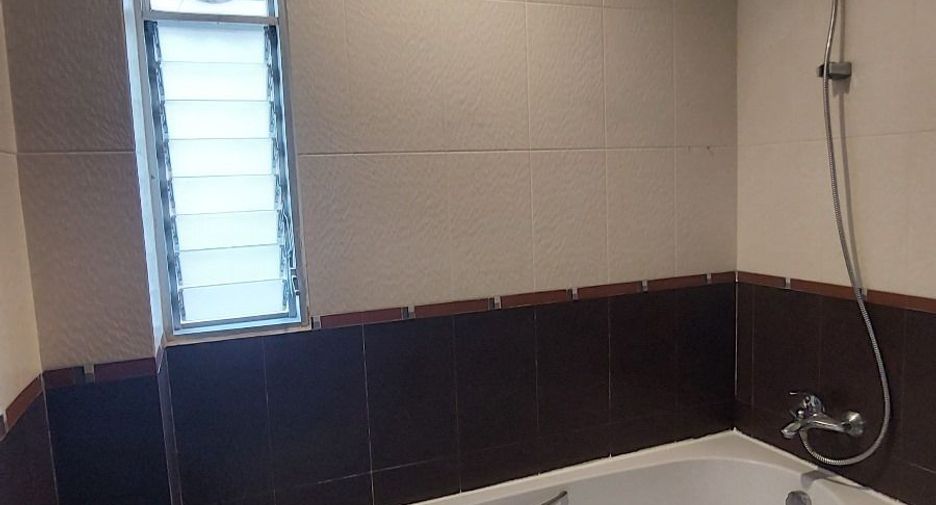 For rent 2 ベッドルーム condo in Sathon, Bangkok