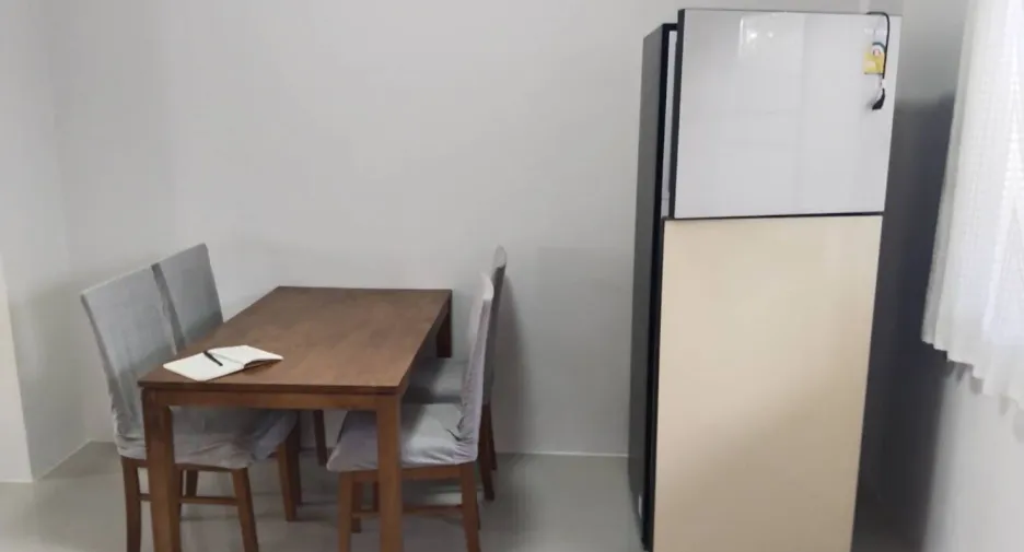For rent 3 bedrooms townhouse in Thalang, Phuket