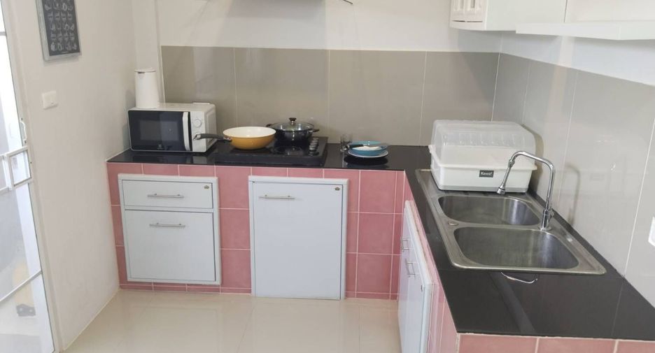 For rent 3 bedrooms townhouse in Thalang, Phuket
