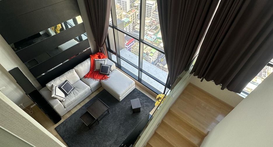 Wohnung zur Miete mit 3 Zimmer in Khlong San, Bangkok