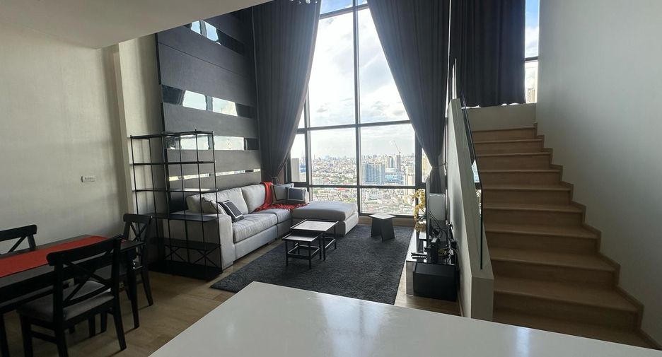 Wohnung zur Miete mit 3 Zimmer in Khlong San, Bangkok