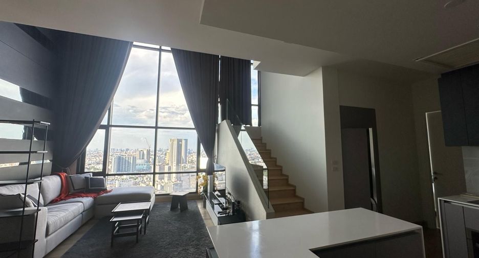 Wohnung zur Miete mit 3 Zimmer in Khlong San, Bangkok