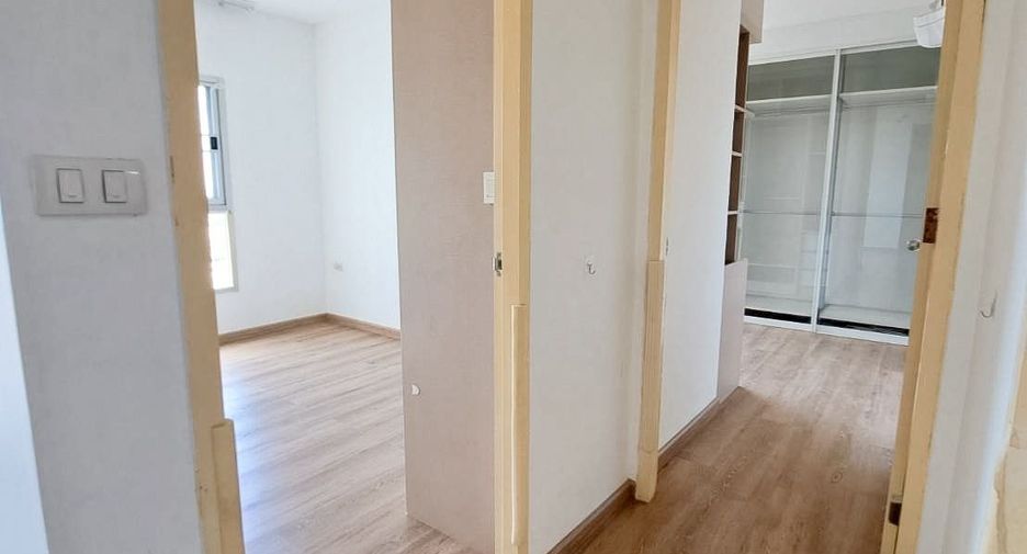 For sale and for rent 2 bedrooms condo in Thon Buri, Bangkok