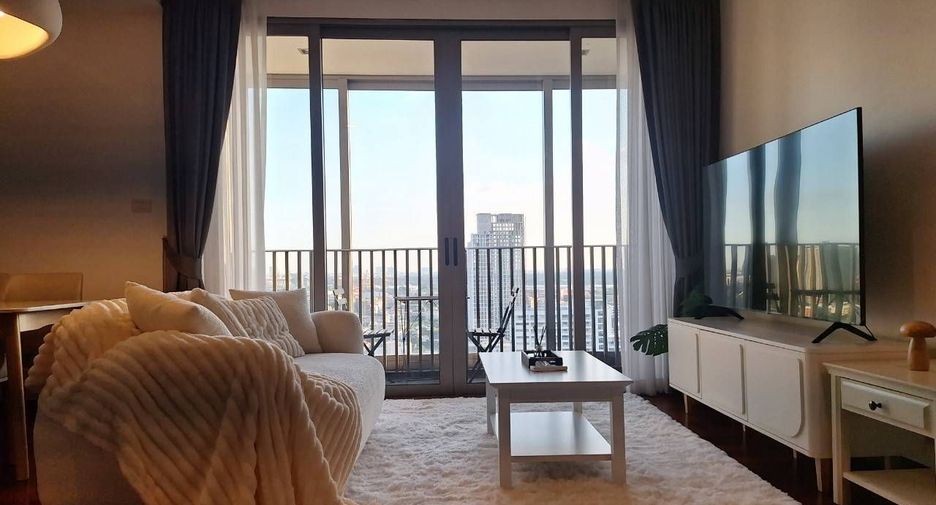 For rent 2 bedrooms condo in Khlong Toei, Bangkok