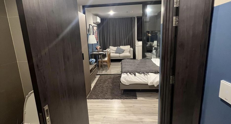Wohnung zur Miete mit 1 Zimmer in Huai Khwang, Bangkok