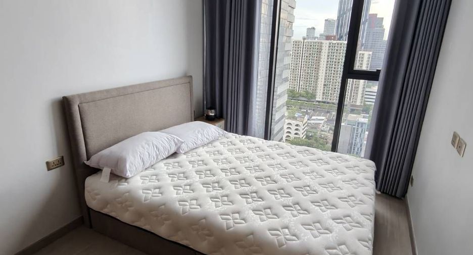 For rent 2 bedrooms condo in Huai Khwang, Bangkok