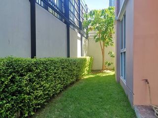 For sale 3 bedrooms townhouse in Yan Nawa, Bangkok