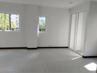 For sale 3 bedrooms townhouse in Yan Nawa, Bangkok