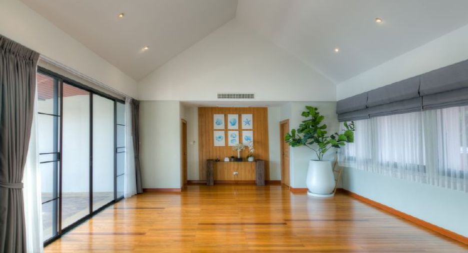 Villa zur Miete mit 5 Zimmer in Thalang, Phuket