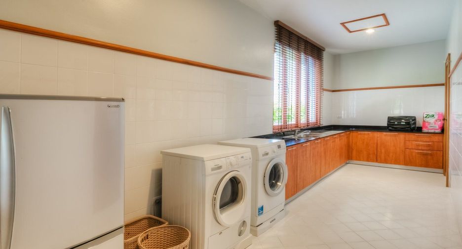 Villa zur Miete mit 5 Zimmer in Thalang, Phuket