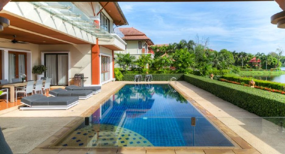 Villa zur Miete mit 5 Zimmer in Thalang, Phuket