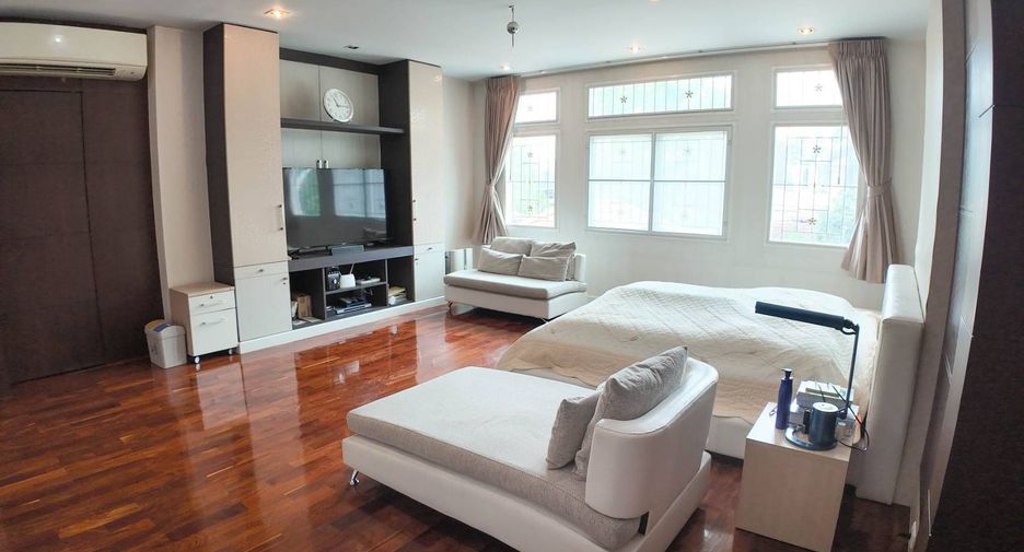 For sale 3 bedrooms house in Bueng Kum, Bangkok