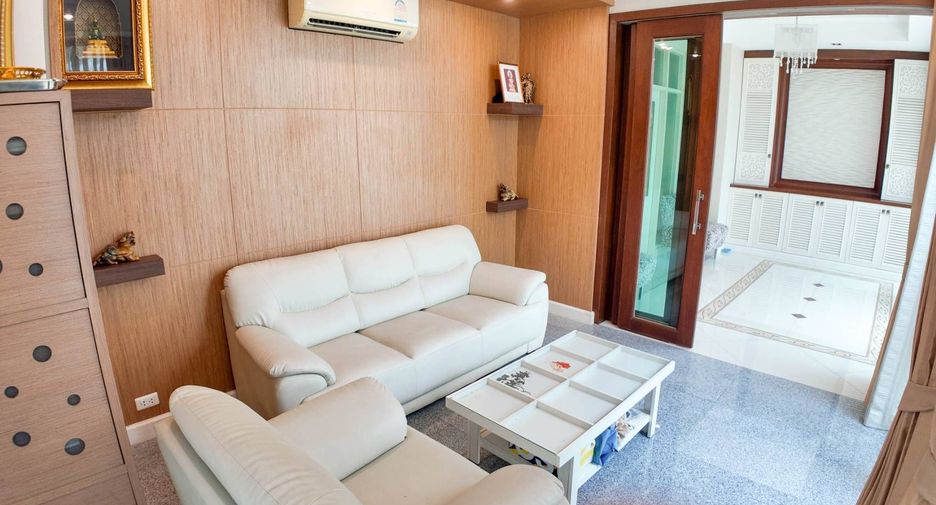 For sale 3 bedrooms house in Bueng Kum, Bangkok