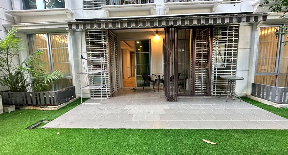 For rent 2 bedrooms condo in Watthana, Bangkok