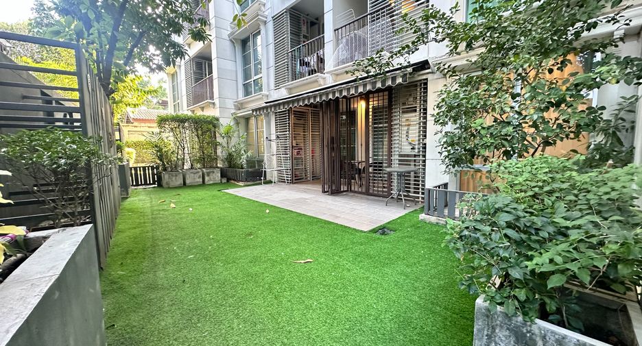 For rent 2 bedrooms condo in Watthana, Bangkok